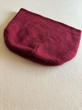 Women's Oversized Knit Beanie Winter Hat Large Fit Casual Style Burgundy